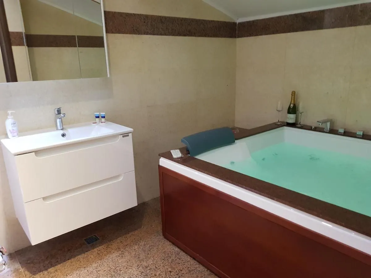 Super Spa Mega Mall Bukarest Lägenhet